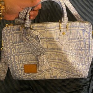 Elegant Crocodile-Embossed Satchel in Blue